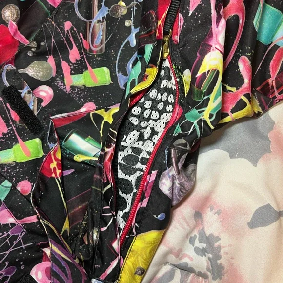 Volcom Women’s Ski/Snowboarding Jacket - Small - Picture 4 of 5